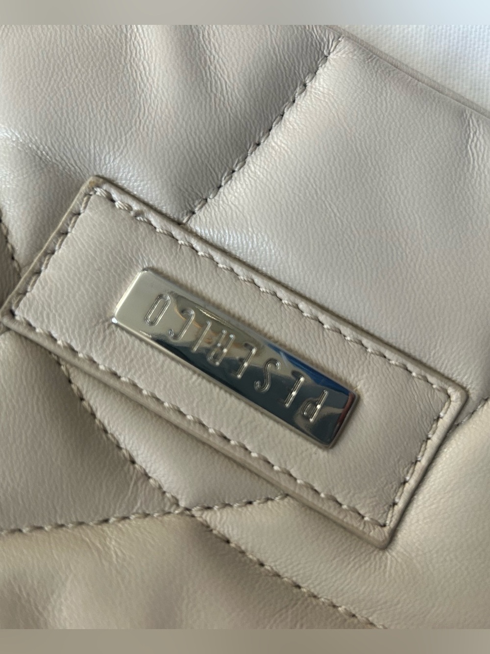 Peserico Cream Quilted Leather Crossbody Bag - Picture 2 of 6